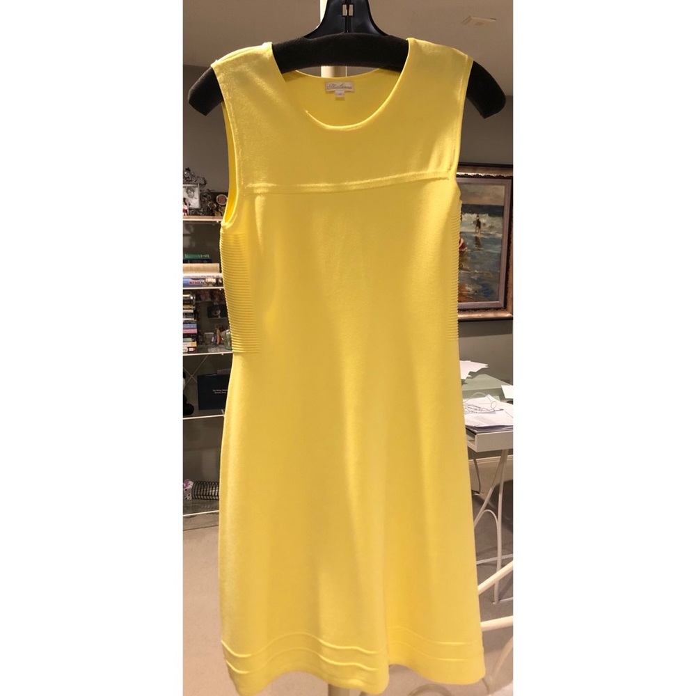 Shoshanna yellow fit and flare hugging dress